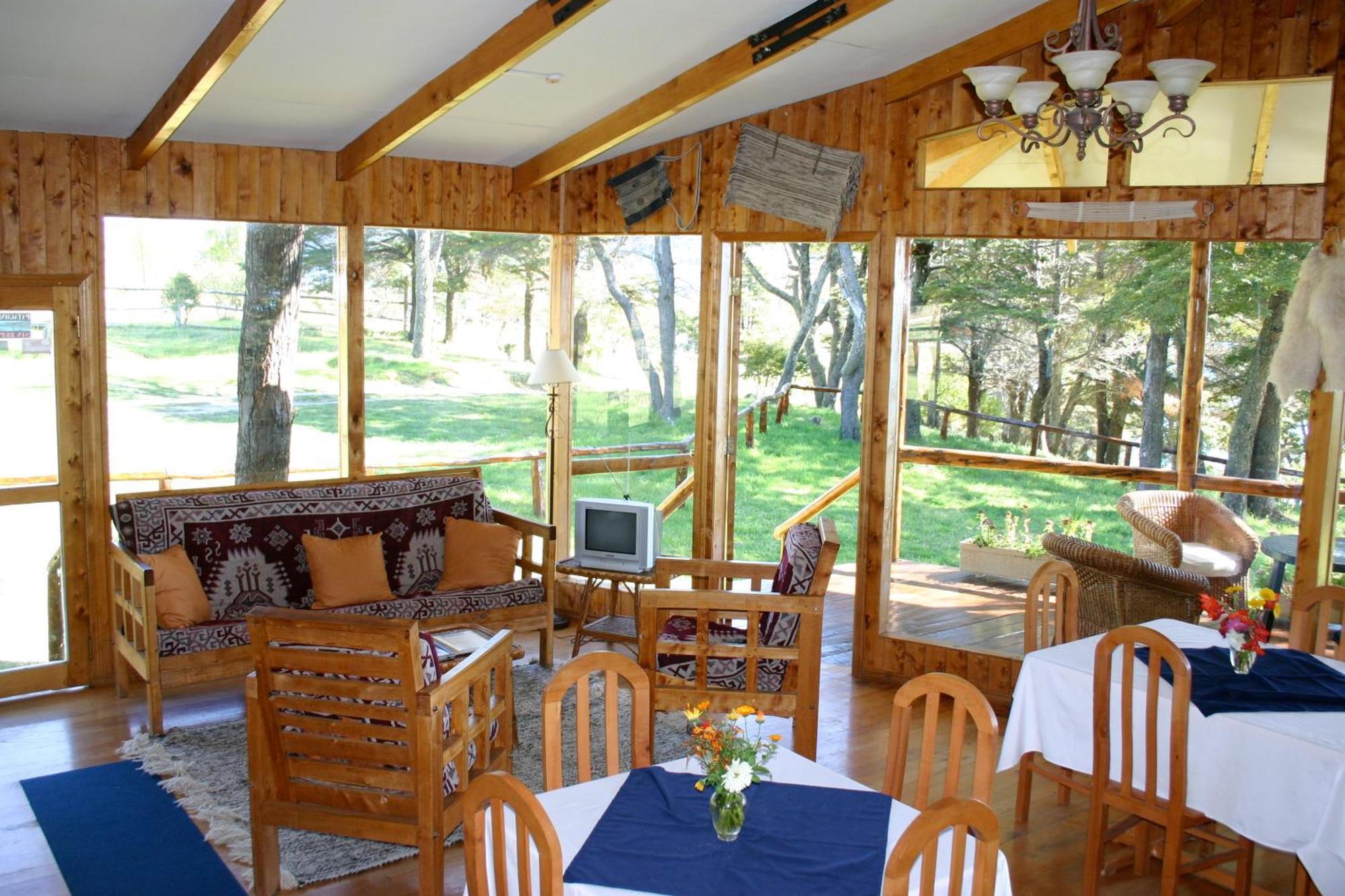 Lodge El Mirador De Guadal Puerto Guadal Eksteriør bilde