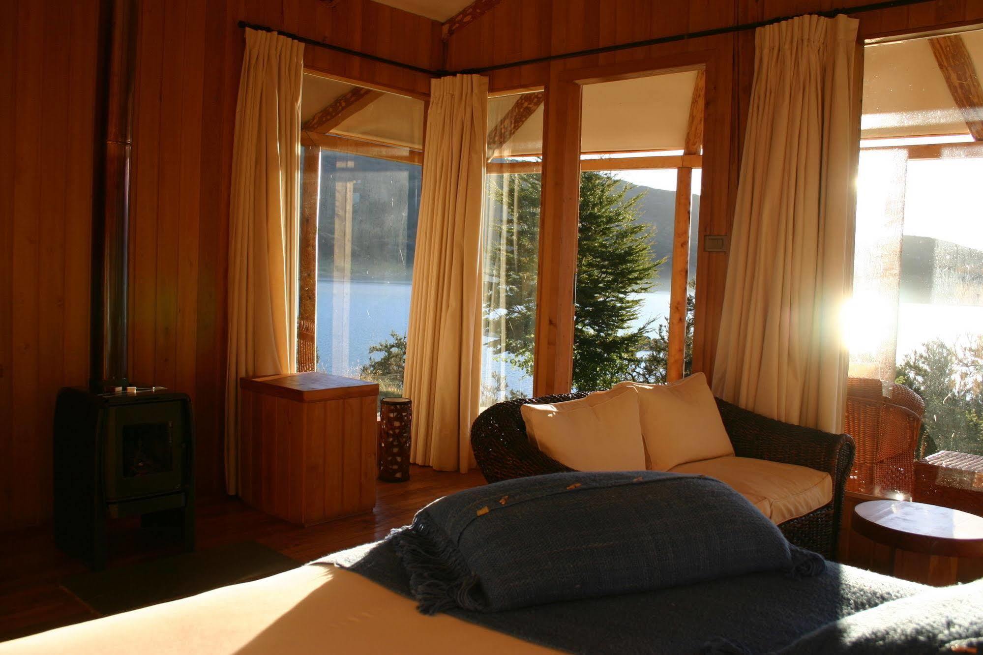 Lodge El Mirador De Guadal Puerto Guadal Eksteriør bilde