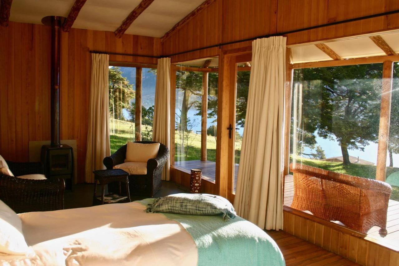 Lodge El Mirador De Guadal Puerto Guadal Eksteriør bilde